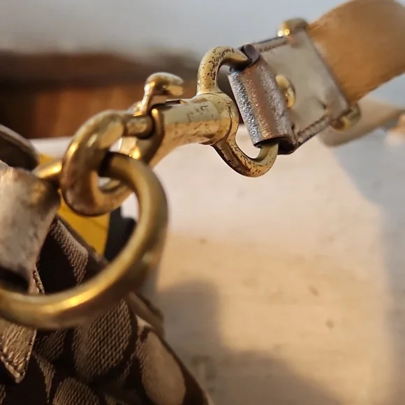 Coach Penelope Signature Jacquard Turnlock Pocket Swingpack Crossbody Bag - Picture 8 of 11